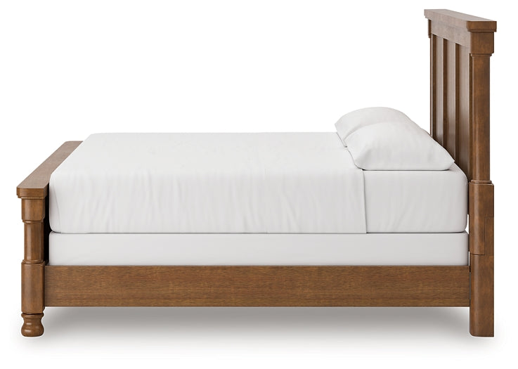 Rowlenstown California King Poster Bed with Mirrored Dresser