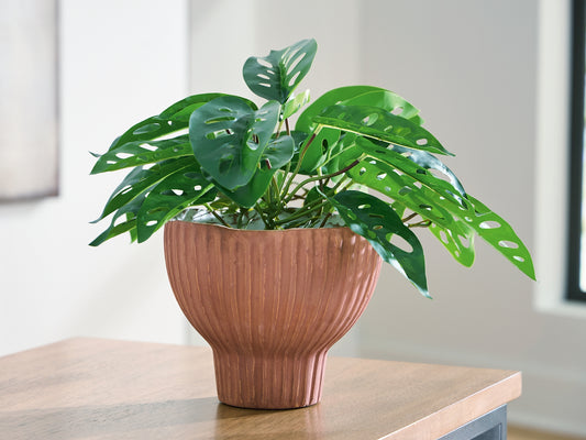 Ashley Express - Orban Vase