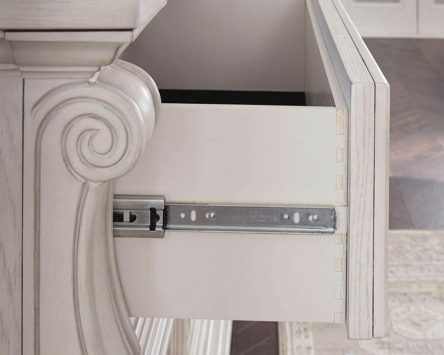 Bruchandi Dresser and Mirror