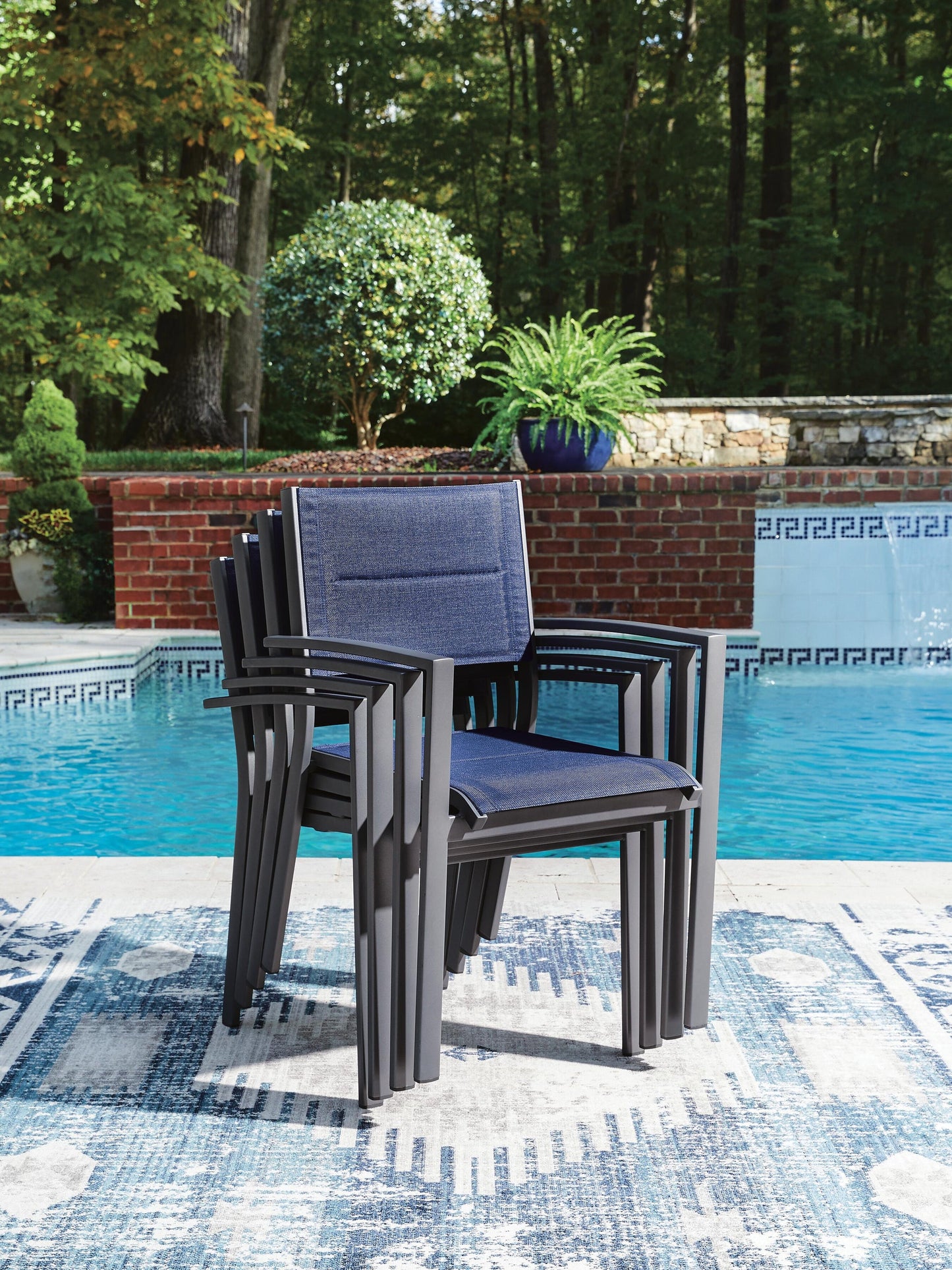Rocky Creek Sling Arm Chair (4/CN)