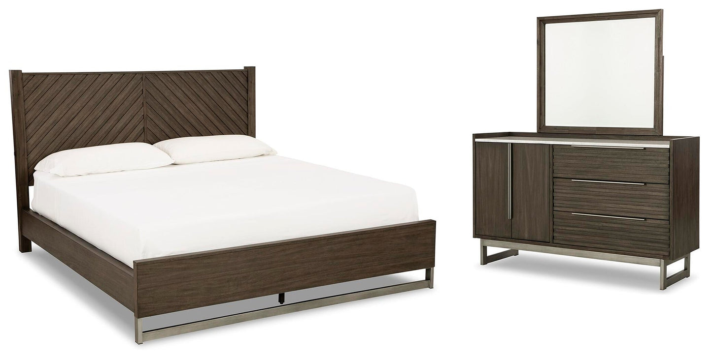 Arkenton King Panel Bed with Mirrored Dresser