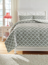 Load image into Gallery viewer, Ashley Express - Media Full Comforter Set
