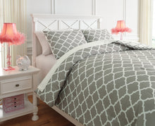 Load image into Gallery viewer, Ashley Express - Media Full Comforter Set

