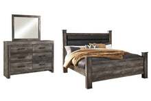 Load image into Gallery viewer, Wynnlow King Poster Bed with Mirrored Dresser
