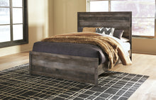 Load image into Gallery viewer, Ashley Express - Wynnlow Queen Panel Bed with Mattress

