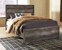 Load image into Gallery viewer, Ashley Express - Wynnlow Queen Panel Bed with 2 Nightstands
